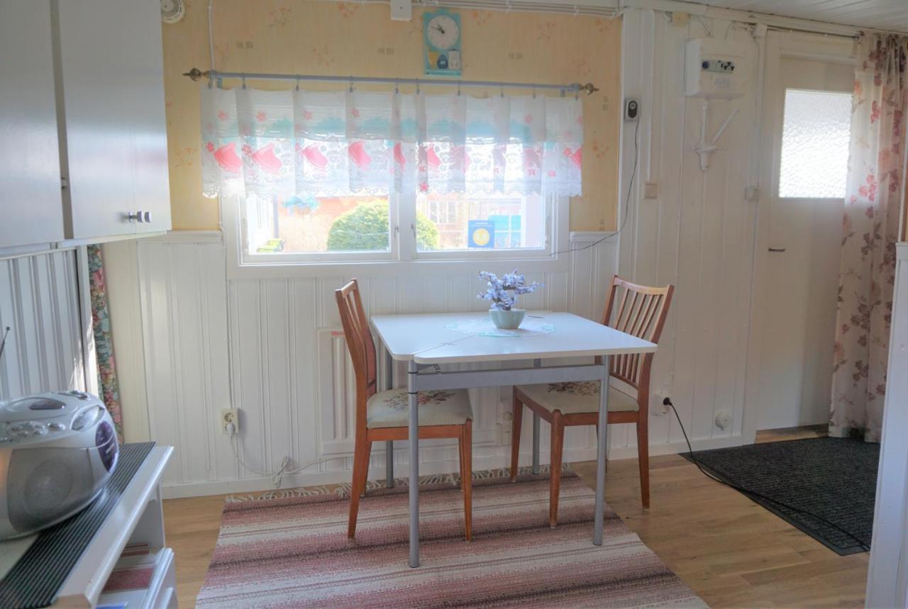 Vila Karlholm Snatra Stugomrade Karlholmsbruk Exteriér fotografie